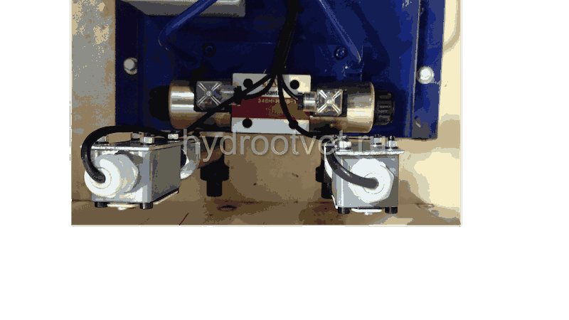 GDK03 with terminal box (based on DRB9-P365Z) - Станция смазки электрическая для двухлинейных систем, рабочее давление до 400 бар, подача 365 мл/мин, мощность двигателя 1,5 кВт, объем бака 60 литров; тип станции - Станция с системой управления с набором к