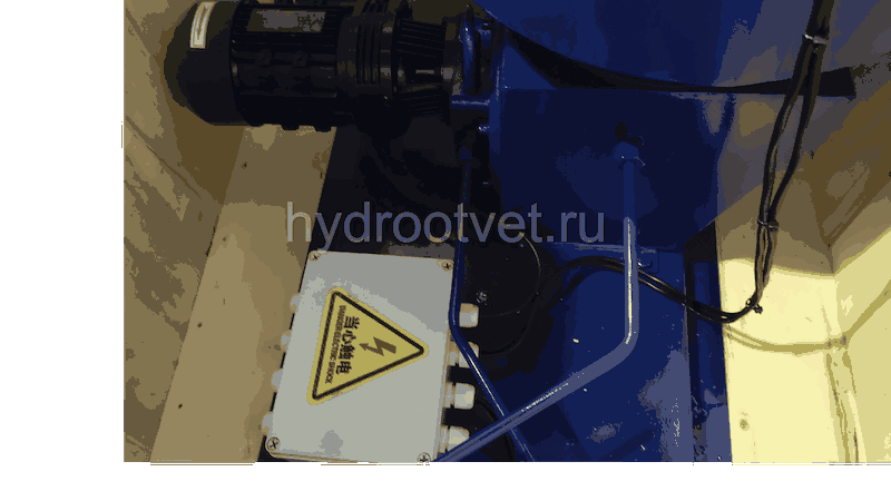 GDK03 with terminal box (based on DRB9-P365Z) - Станция смазки электрическая для двухлинейных систем, рабочее давление до 400 бар, подача 365 мл/мин, мощность двигателя 1,5 кВт, объем бака 60 литров; тип станции - Станция с системой управления с набором к