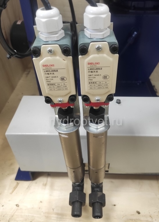 GDK03 with PLC / DRB9-P365Z with control system - Станция смазки электрическая для двухлинейных систем, рабочее давление до 400 бар, подача 365 мл/мин, мощность двигателя 1,5 кВт, объем бака 100 литров; тип станции - Станция с системой управления с наборо