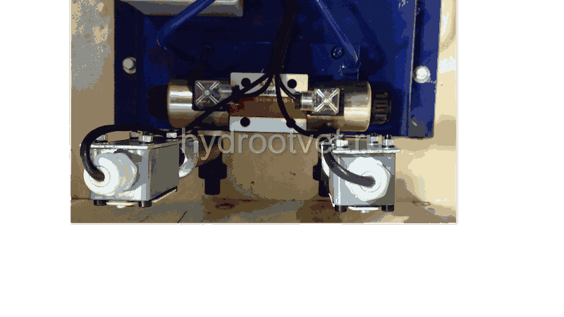 GDK03 with terminal box (based on DRB9-P365Z) - Станция смазки электрическая для двухлинейных систем, рабочее давление до 400 бар, подача 365 мл/мин, мощность двигателя 1,5 кВт, объем бака 60 литров; тип станции - Станция с системой управления с набором к