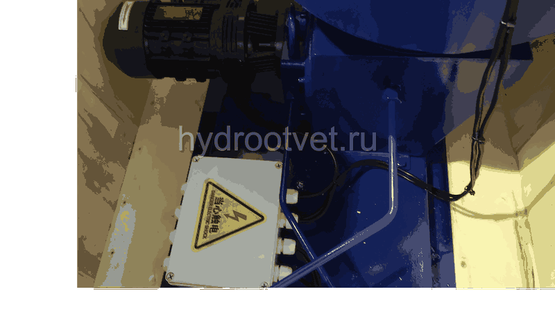 GDK03 with terminal box (based on DRB9-P365Z) - Станция смазки электрическая для двухлинейных систем, рабочее давление до 400 бар, подача 365 мл/мин, мощность двигателя 1,5 кВт, объем бака 60 литров; тип станции - Станция с системой управления с набором к