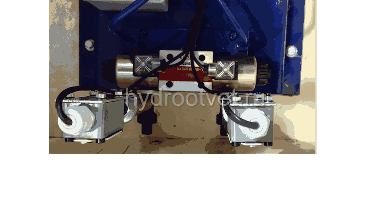 GDK03 with terminal box (based on DRB9-P365Z) - Станция смазки электрическая для двухлинейных систем, рабочее давление до 400 бар, подача 365 мл/мин, мощность двигателя 1,5 кВт, объем бака 60 литров; тип станции - Станция с системой управления с набором к