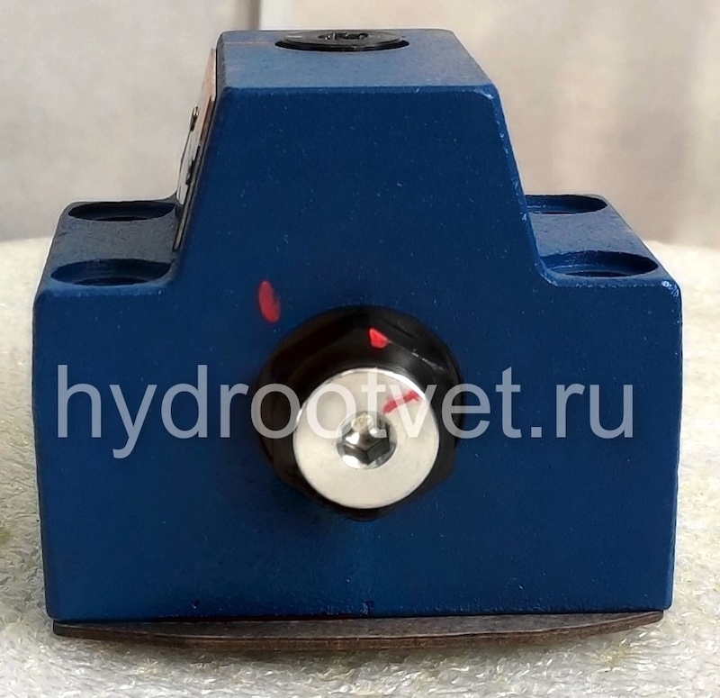 DR10DP1-4X/75YM - Редукционный клапан Ду 10 трехлинейный, прямого действия с давлением регулировки до 75 бар, 1 = рукоятка, обратный клапан - М = нет