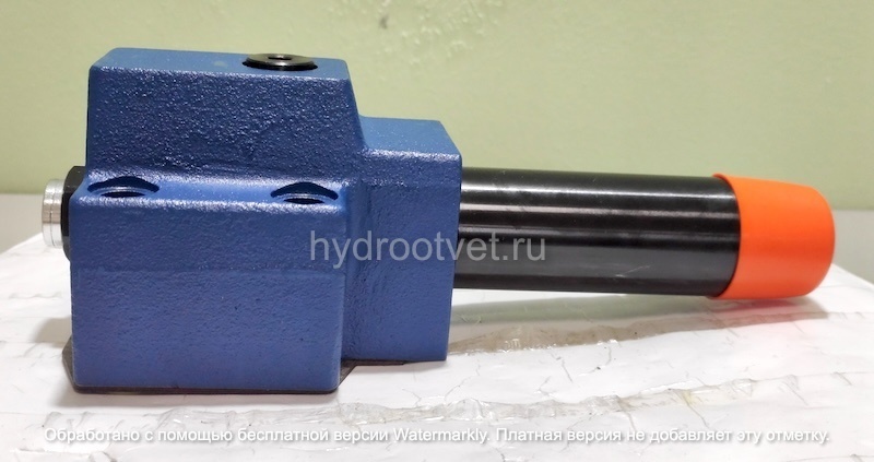 DR10DP2-4X/75Y - Редукционный клапан Ду 10 трехлинейный, прямого действия с давлением регулировки до 75 бар, 2 = винт, обратный клапан - есть