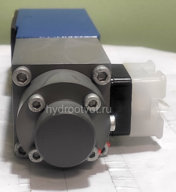 DBEE6-1X/315YG24K31C - Пропорциональный предохранительный клапан Ду6 (расход до 30 л/мин), давление регулировки до 315 бар, встроенные усилитель = есть, монтаж - на плиту