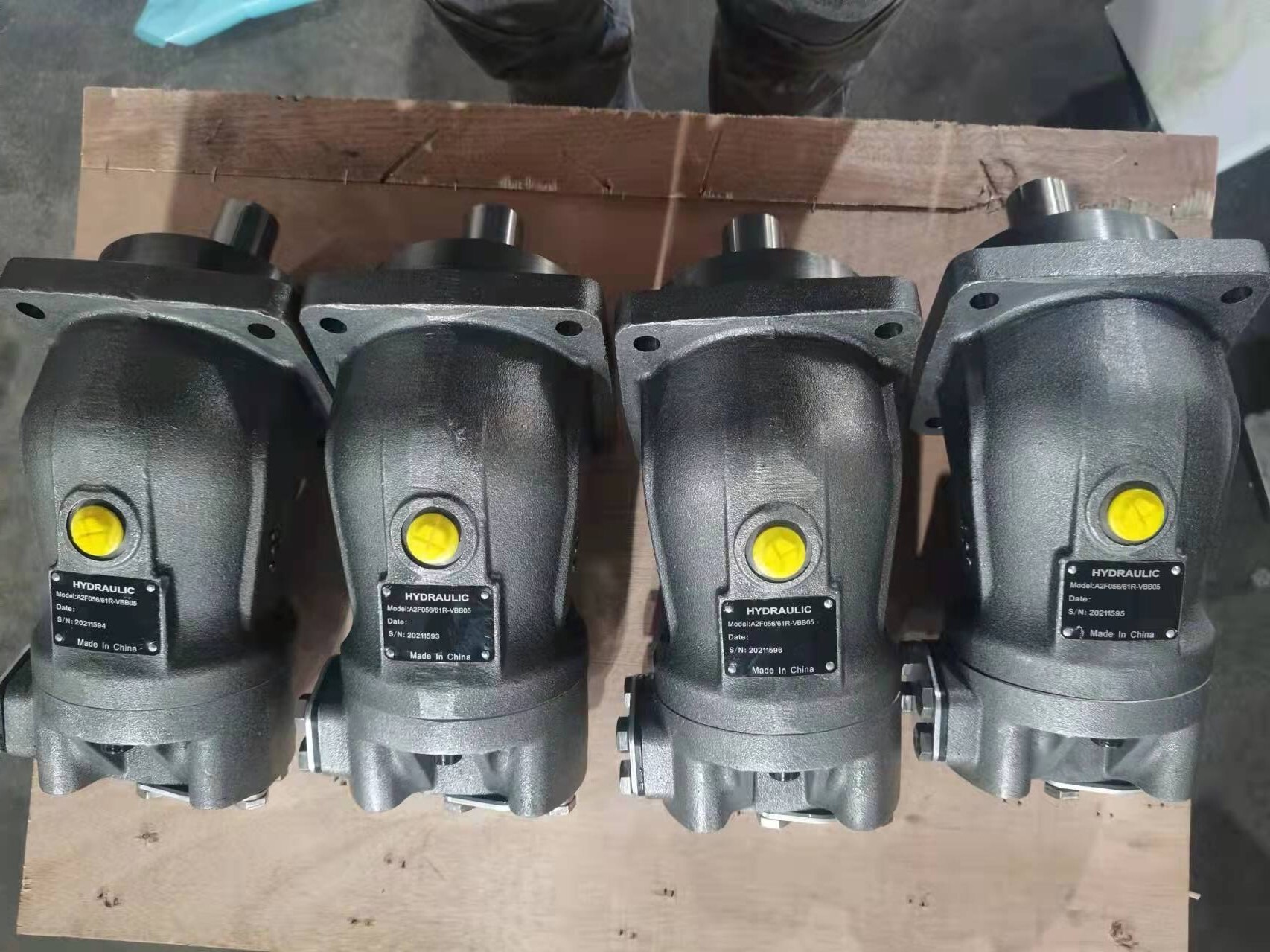 A2FO160/61R-PBB05 - Насос аксиально-поршневой постоянной производительности с наклонным блоком, рабочий объем 160 см3, номинальное давление 400 бар