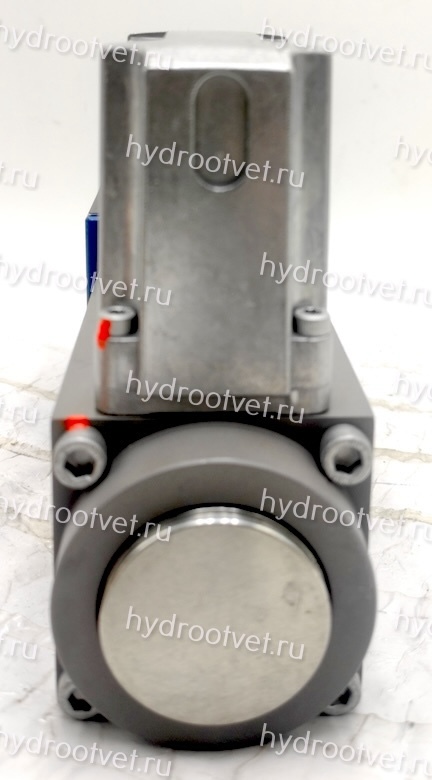 4WRPEH10C4B100L-2X/G24K0/A1M - Сервораспределитель Ду10 с обратной связью по положению золотника и встроенным усилителем (OBE), номинальный расход 100 л/мин, характеристика L - линейная, схема C4, сигнал управления A1 = ±10 V