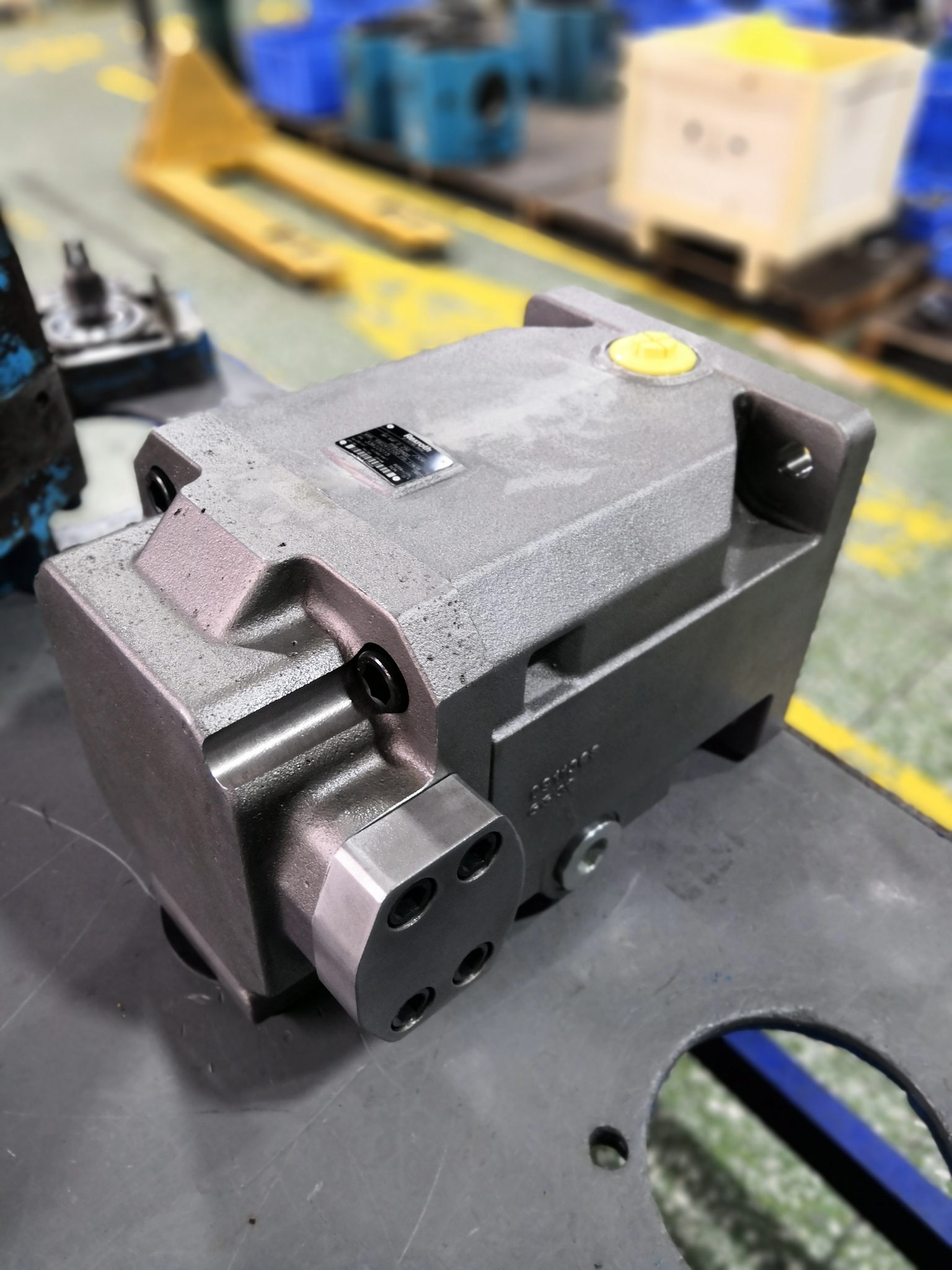 A4FM500/30W-PZH10 - Гидромотор аксиально-поршневой постоянной производительности с планшайбой, рабочий объем 500 см3, номинальное давление 400 бар