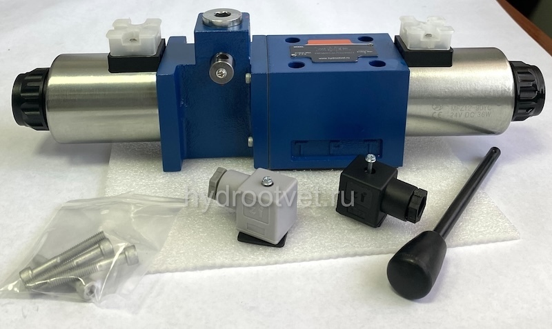 4WEMM10G3X/CG24N9Z4 - Гидрораспределитель золотниковый Ду10 с электрическим и ручным управлением от рычага, схема G (64), электроуправление G24, возврат - пружинный