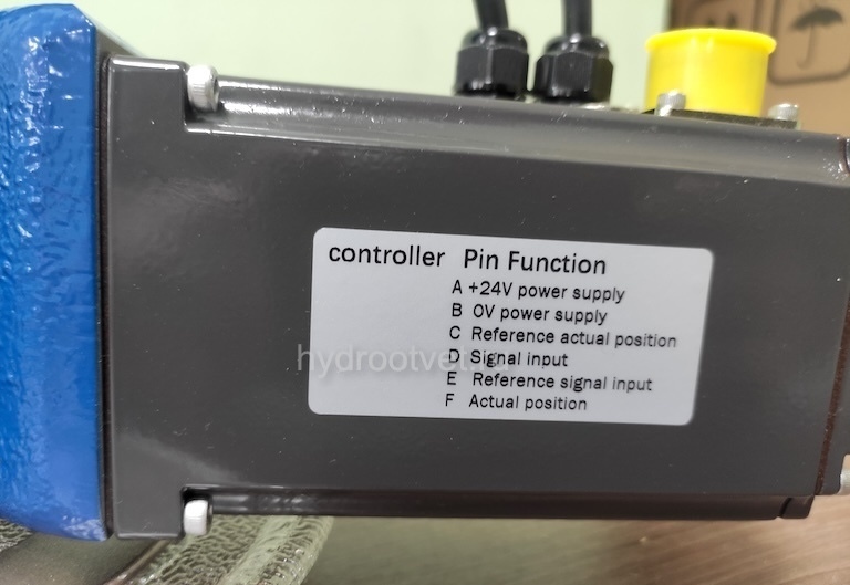 4WRKE16E200L-3X/6EG24ETK31/A1D3M - Пропорциональный распределитель с обратной связью по положению золотника и со встроенным усилителем (OBE), Ду16, A1 = ±10 В, номинальный расход 200 л/мин, схема E, каналы управления ET = X и Y - внутренние