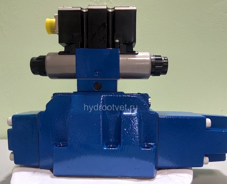 4WRZE25W6-325-7X/6EG24ETK31/A1D3M - Пропорциональный распределитель Ду25 со встроенным усилителем (OBE), номинальный расход 325 л/мин, схема W6-, каналы управления ET - X и Y - внутренние, сигнал управления ± 10 В