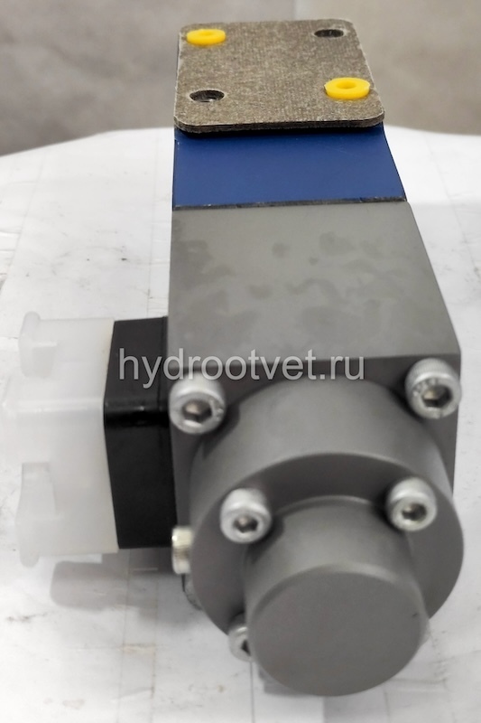 ZDBE6VP2-1X/200G24K4M - Пропорциональный предохранительный клапан Ду6 (расход до 15 л/мин), давление регулировки до 200 бар, встроенные усилитель = нет, монтаж - модульный