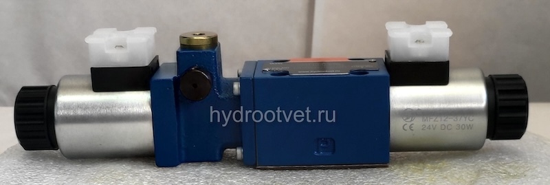 4WEMM6RB6X/CG24N9Z4 - Гидрораспределитель золотниковый Ду6 с электрическим и ручным управлением от рычага, схема RB (94-2), электроуправление G24, возврат - пружинный