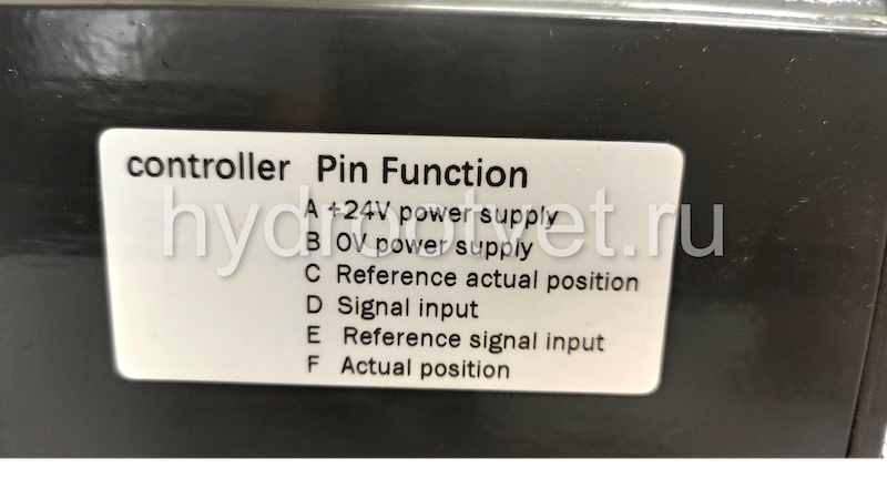 4WRKE25W8-350L-3X/6EG24K31/A1D3M - Пропорциональный распределитель с обратной связью по положению золотника и со встроенным усилителем (OBE), Ду25, A1 = ±10 В, номинальный расход 350 л/мин, схема W8-, каналы управления X и Y - внешние