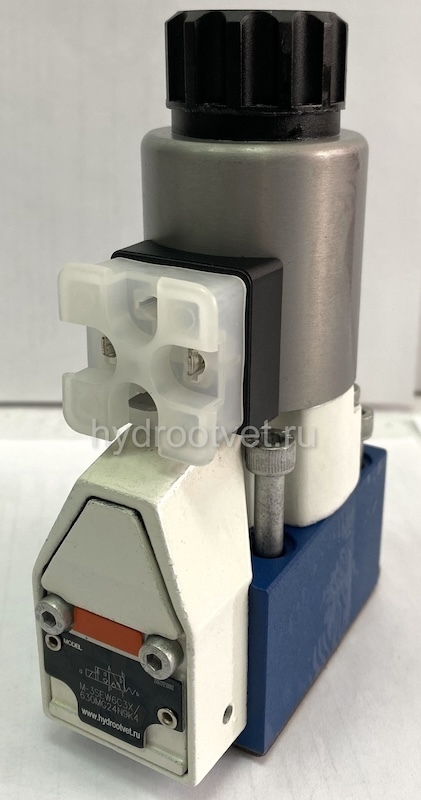 M-3SEW6C3X/630MG24N9K4 - Гидрораспределитель седельного типа Ду 6 с электроуправлением на 630 бар, схема C