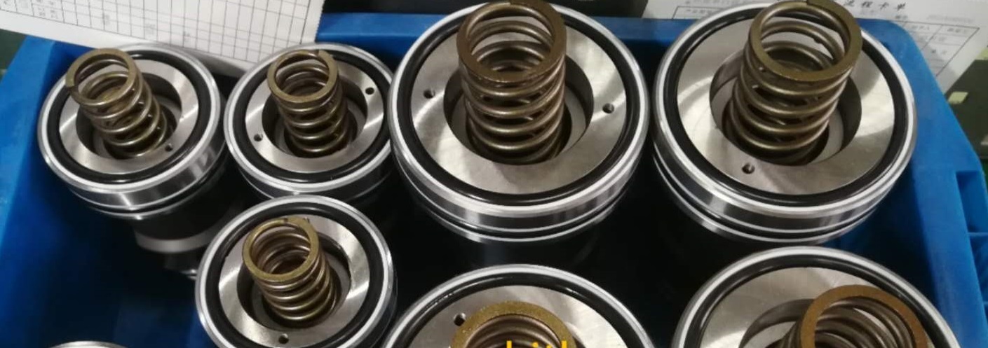 LC63DB40D7X/ - Логический клапан (патрон) Ду63, функция - предохранительный клапан давления, давление открытия 4 бар, D = седельно-золотниковый без демпфера, уплотнение NBR