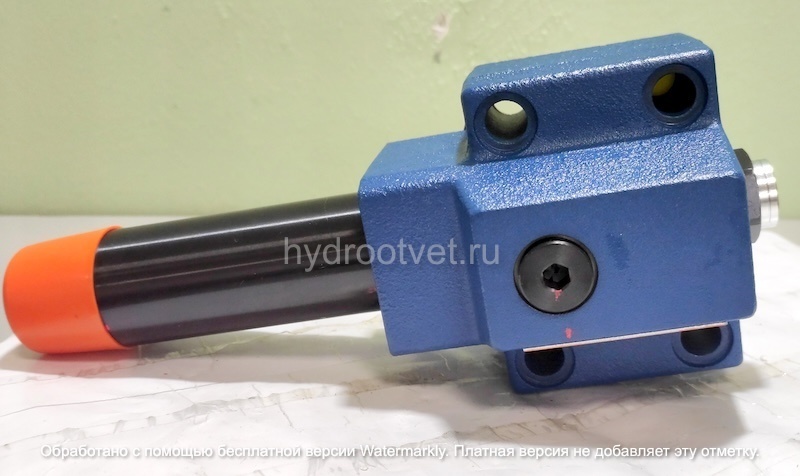 DR10DP2-4X/75Y - Редукционный клапан Ду 10 трехлинейный, прямого действия с давлением регулировки до 75 бар, 2 = винт, обратный клапан - есть