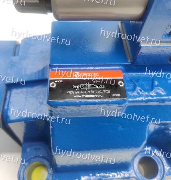 4WRKE32W6-600L-3X/6EG24K31/F1D3M - Пропорциональный распределитель с обратной связью по положению золотника и со встроенным усилителем (OBE), Ду32, F1 = 4-20 мА, номинальный расход 600 л/мин, схема W6-, каналы управления ET = X и Y - внешние