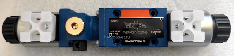 4WEMM6HB6X/CG24N9Z4 - Гидрораспределитель золотниковый Ду6 с электрическим и ручным управлением от рычага, схема HB (14-2), электроуправление G24, возврат - пружинный