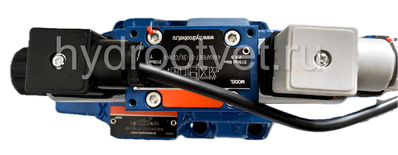 4WRKE25W6-350L-3X/6EG24K31/A1D3M - Пропорциональный распределитель с обратной связью по положению золотника и со встроенным усилителем (OBE), Ду25, A1 = ±10 В, номинальный расход 350 л/мин, схема W6-, каналы управления X и Y - внешние